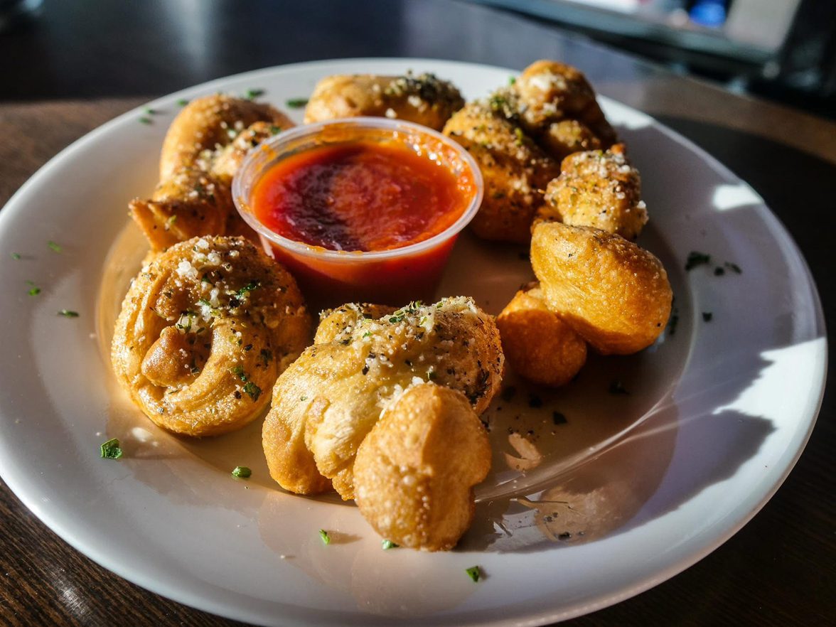 Garlic Knots.