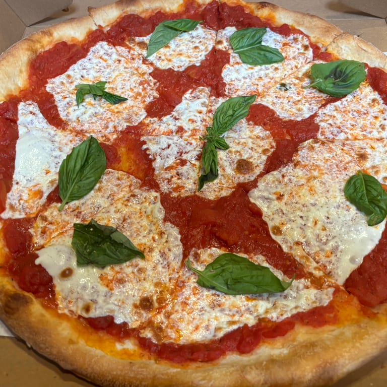 Authentic Margherita Pizza: A Taste of Italy