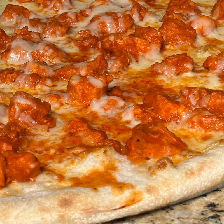 Buffalo Chicken Pizza Delight